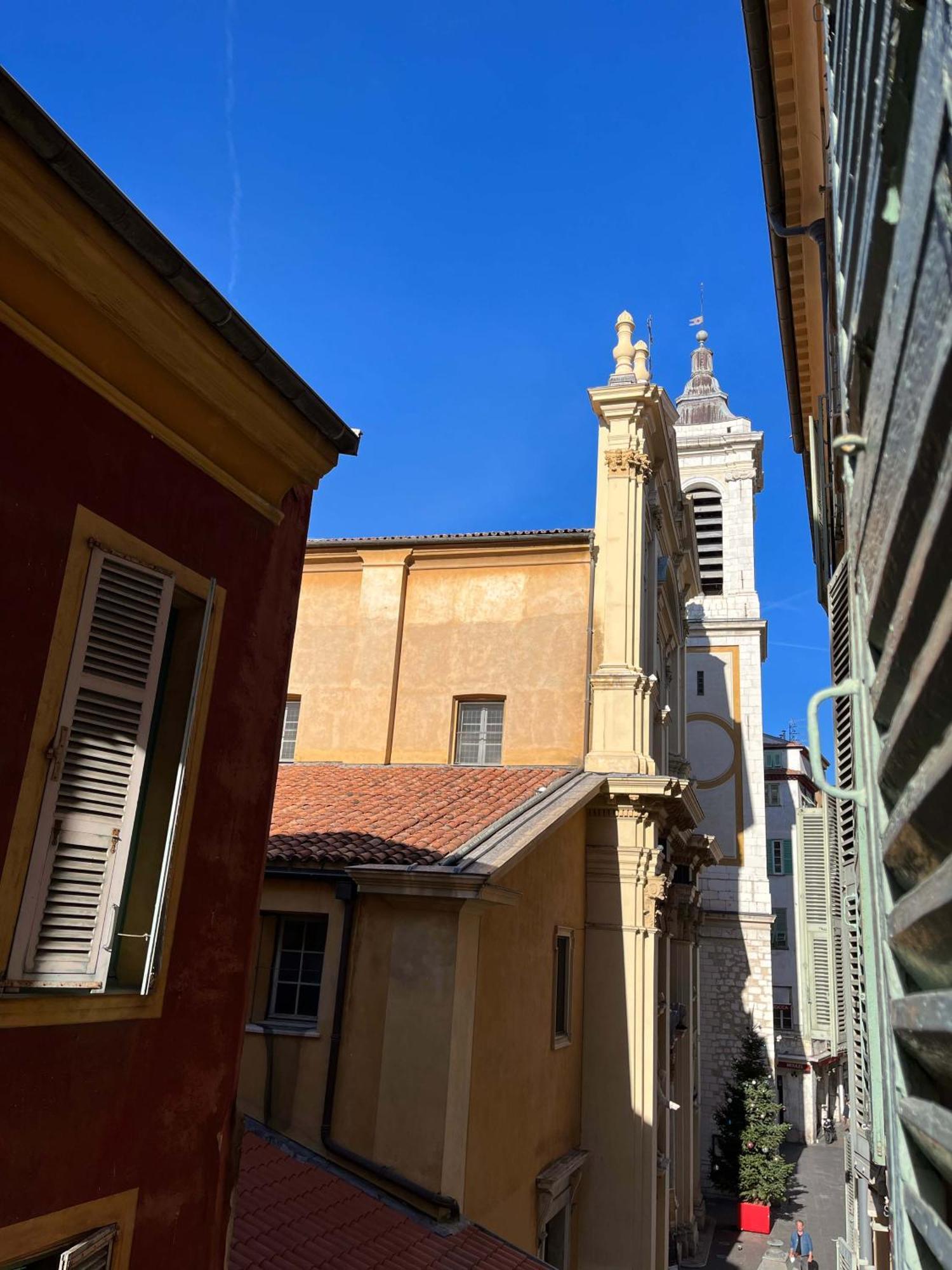 New!chic Oasis Apt, Heart Of Nice, Family Friendly, Walking To The Beach! Apartment